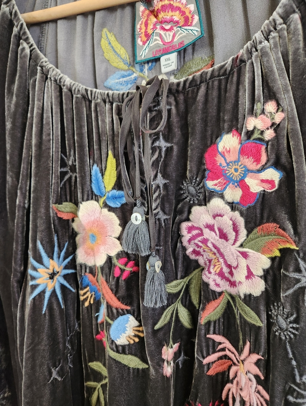 Johnny Was “Celestin” embroidered velvet top - Picture 3 of 15